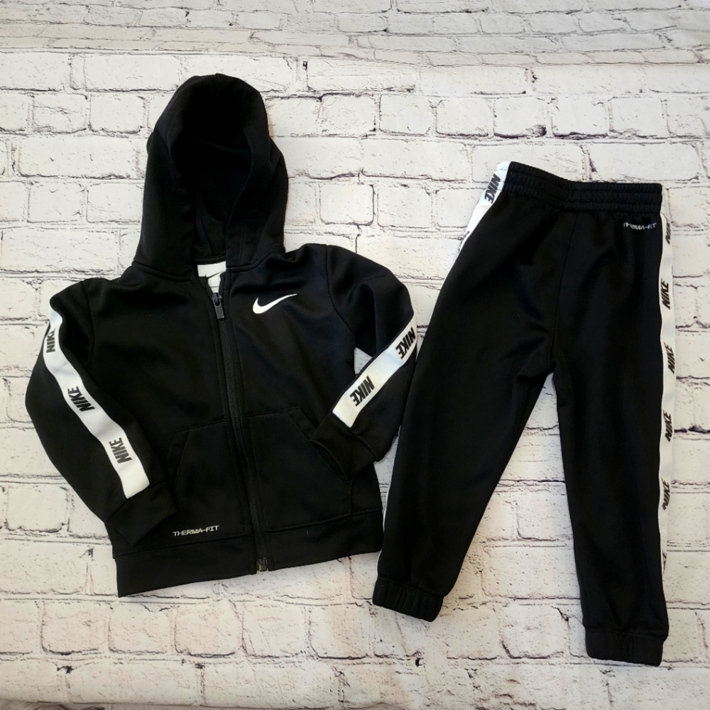 Boy's Nike Jacket and Pants